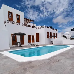 villa-livia.in-canary-islands.com/